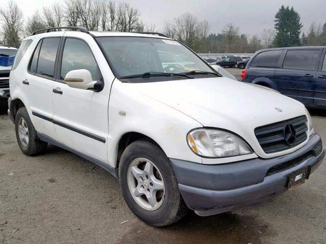 4JGAB54E9WA031151 - 1998 MERCEDES-BENZ ML 320 WHITE photo 1