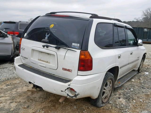 1GKDT13S662211992 - 2006 GMC ENVOY WHITE photo 4