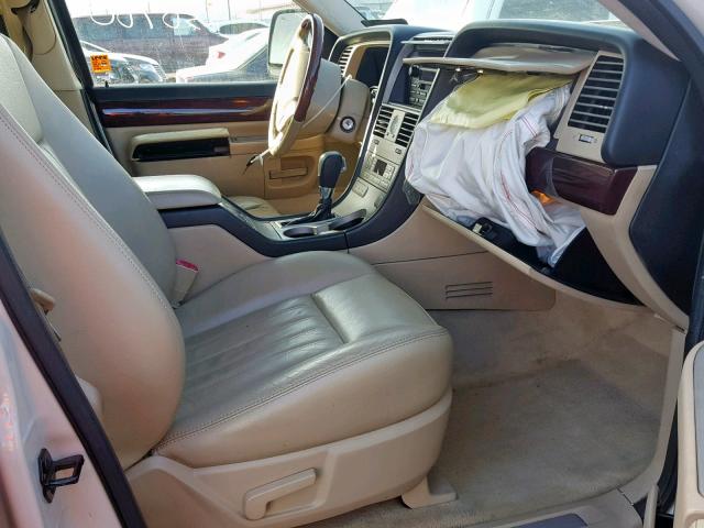 5LMEU88H15ZJ24082 - 2005 LINCOLN AVIATOR 米色 照片 5