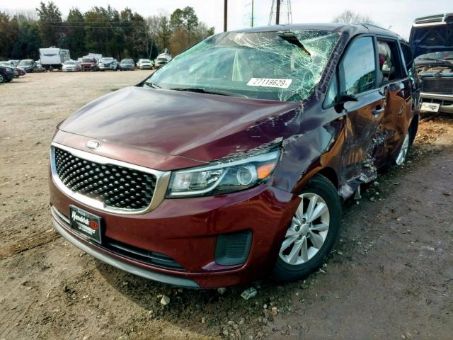 KNDMB5C12G6161292 - 2016 KIA SEDONA LX MAROON photo 2