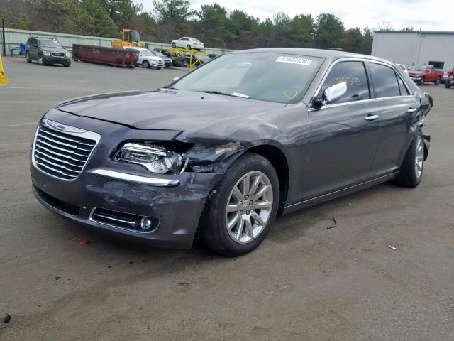 2C3CCAET1DH542890 - 2013 CHRYSLER 300C GRAY photo 2