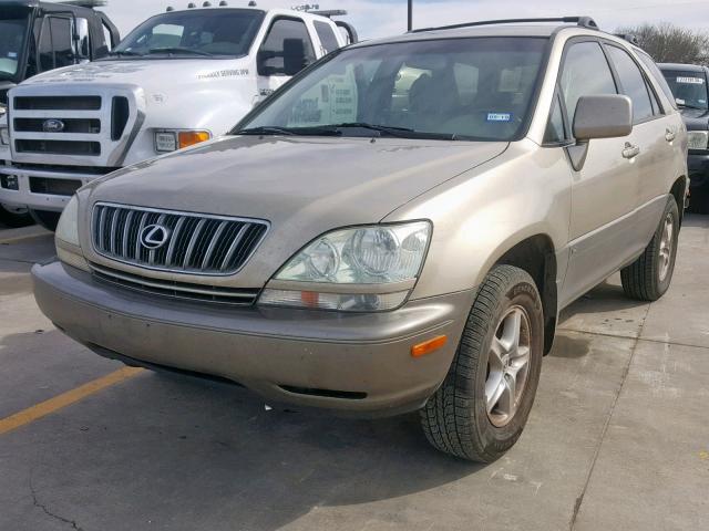 JTJGF10U220133638 - 2002 LEXUS RX 300 GOLD photo 2