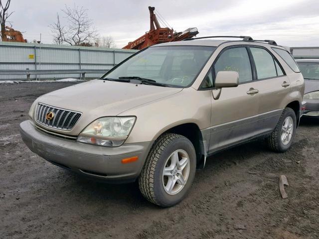 JTJHF10U310224372 - 2001 LEXUS RX 300 GOLD photo 2