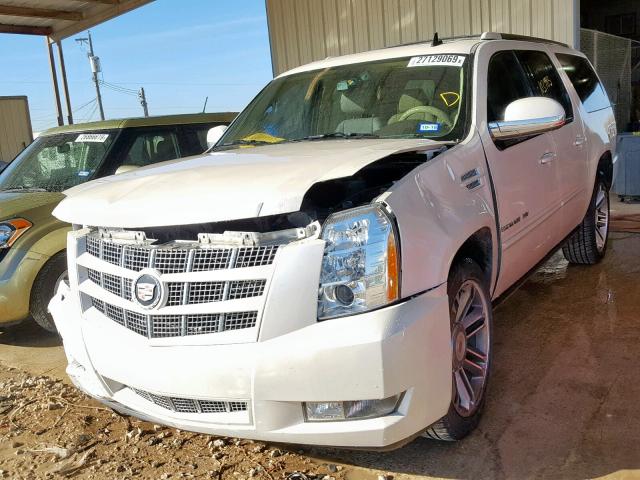 1GYS4JEF0DR119713 - 2013 CADILLAC ESCALADE E WHITE photo 2