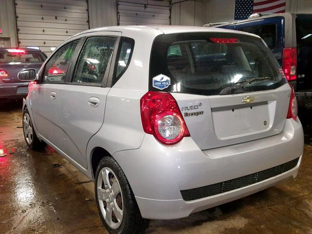 KL1TD66E19B652383 - 2009 CHEVROLET AVEO LS SILVER photo 3
