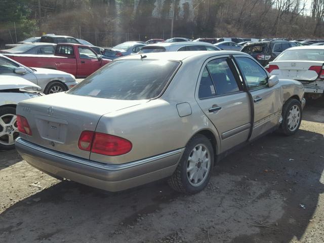 WDBJF55F3VA309541 - 1997 MERCEDES-BENZ E 320 GOLD photo 4