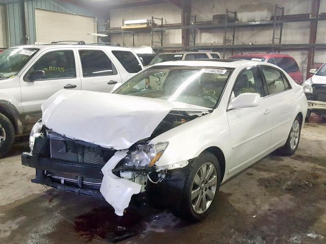 4T1BK36B27U234538 - 2007 TOYOTA AVALON XL WHITE photo 2