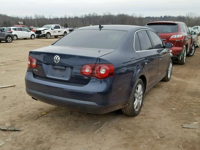 3VWAL71K09M037688 - 2009 VOLKSWAGEN JETTA TDI BLUE photo 4