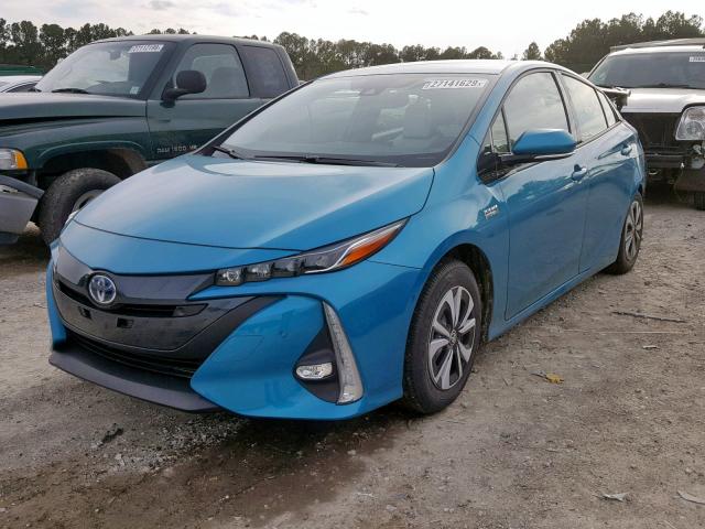 JTDKARFP1J3094582 - 2018 TOYOTA PRIUS PRIM BLUE photo 2