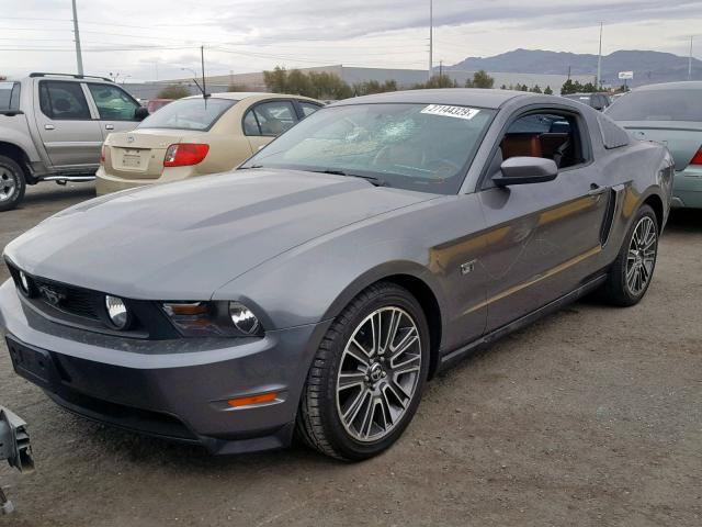 1ZVBP8CH4A5102388 - 2010 FORD MUSTANG GT GRAY photo 2
