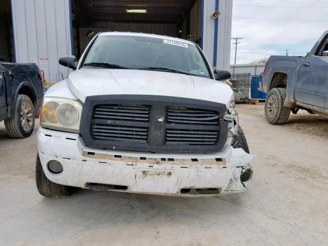 1D7HW58JX6S558937 - 2006 DODGE DAKOTA QUA WHITE photo 9