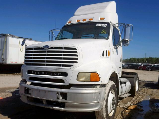 2FWBAVDC97AX36103 - 2007 STERLING TRUCK L 8500 WHITE photo 2