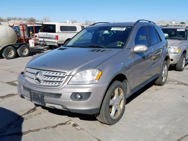 4JGBB86E58A408483 - 2008 MERCEDES-BENZ ML 350 SILVER photo 2