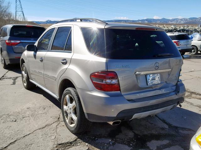 4JGBB86E58A408483 - 2008 MERCEDES-BENZ ML 350 SILVER photo 3