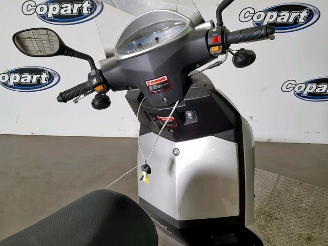 L5YTCKPAXG1126961 - 2016 OTHER SCOOTER BLACK photo 5