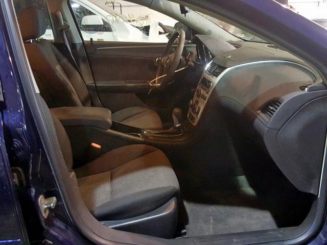 1G1ZH57B29F179715 - 2009 CHEVROLET MALIBU 1LT BLUE photo 5