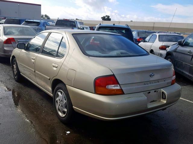 1N4DL01D0WC142534 - 1998 NISSAN ALTIMA XE GOLD photo 3