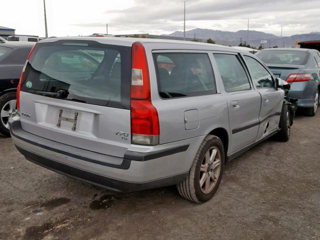 YV1SW53D311025077 - 2001 VOLVO V70 T5 TUR SILVER photo 4