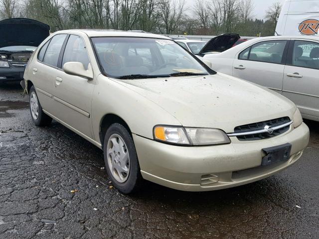 1N4DL01DXWC103885 - 1998 NISSAN ALTIMA XE GREEN photo 1