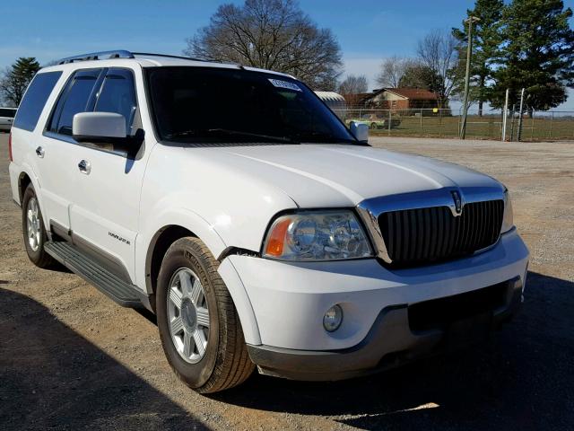 5LMFU27R74LJ43149 - 2004 LINCOLN NAVIGATOR WHITE photo 1