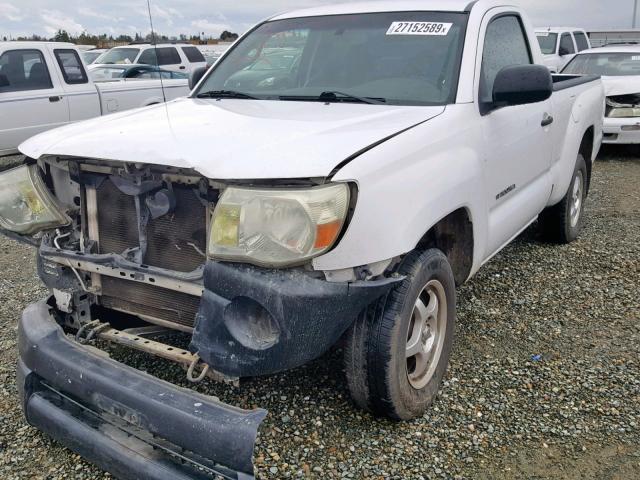 5TENX22N06Z256072 - 2006 TOYOTA TACOMA WHITE photo 2