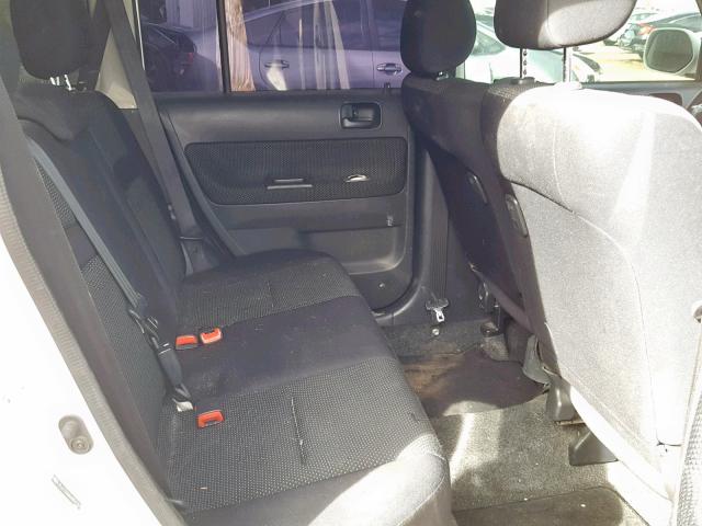 JTLKT334X64057747 - 2006 TOYOTA SCION XB WHITE photo 6