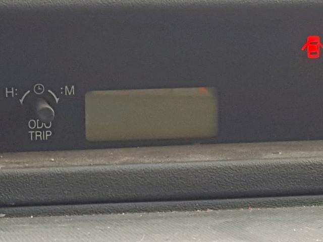 JTLKT334X64057747 - 2006 TOYOTA SCION XB WHITE photo 8