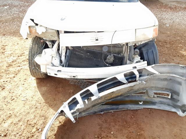 JTLKT334X64057747 - 2006 TOYOTA SCION XB WHITE photo 9