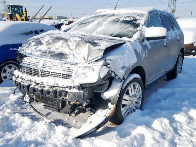 2LMDU88C88BJ20397 - 2008 LINCOLN MKX SILVER photo 2