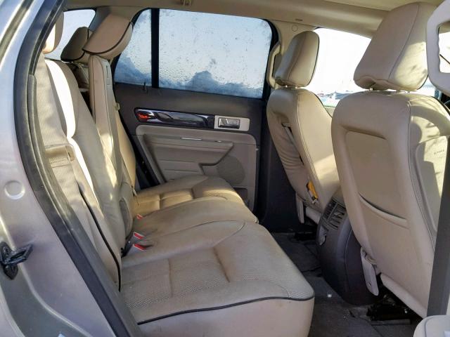 2LMDU88C88BJ20397 - 2008 LINCOLN MKX SILVER photo 6