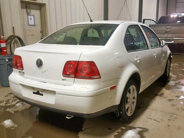 3VWTK49M39M624497 - 2009 VOLKSWAGEN CITY JETTA WHITE photo 4