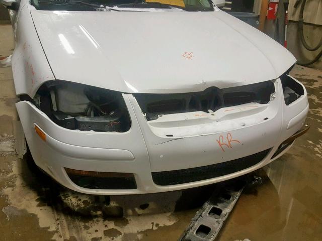 3VWTK49M39M624497 - 2009 VOLKSWAGEN CITY JETTA WHITE photo 9