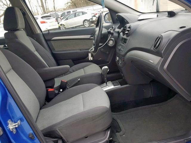 KL1TD66E69B658048 - 2009 CHEVROLET AVEO LS BLUE photo 5
