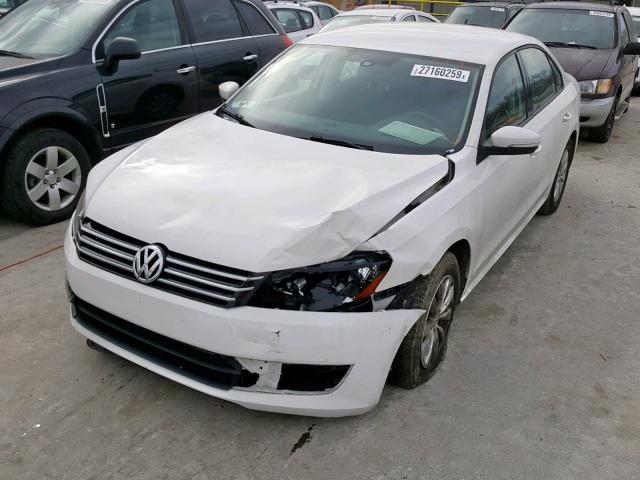 1VWAH7A30DC112698 - 2013 VOLKSWAGEN PASSAT S WHITE photo 2