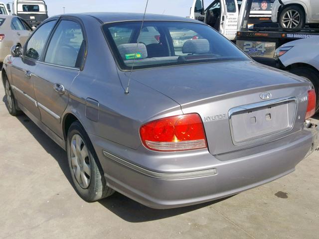 KMHWF25H55A171715 - 2005 HYUNDAI SONATA GL SILVER photo 3