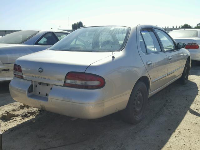 1N4BU31D8SC174423 - 1995 NISSAN ALTIMA XE TAN photo 4