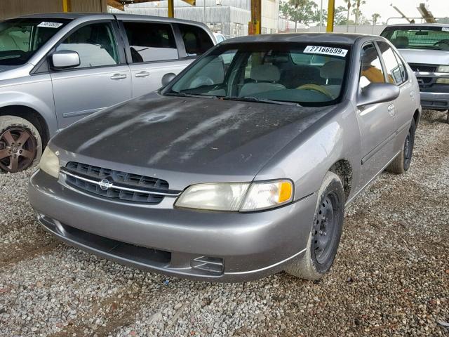 1N4DL01DXXC200005 - 1999 NISSAN ALTIMA XE SILVER photo 2