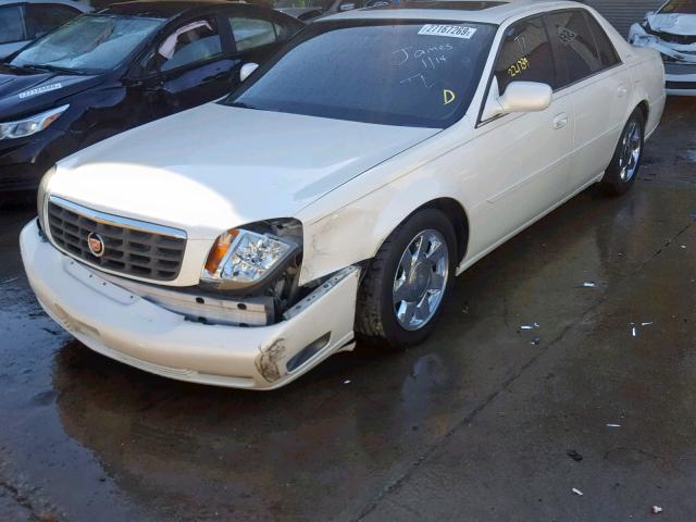 1G6KF5495YU162226 - 2000 CADILLAC DEVILLE DT WHITE photo 2