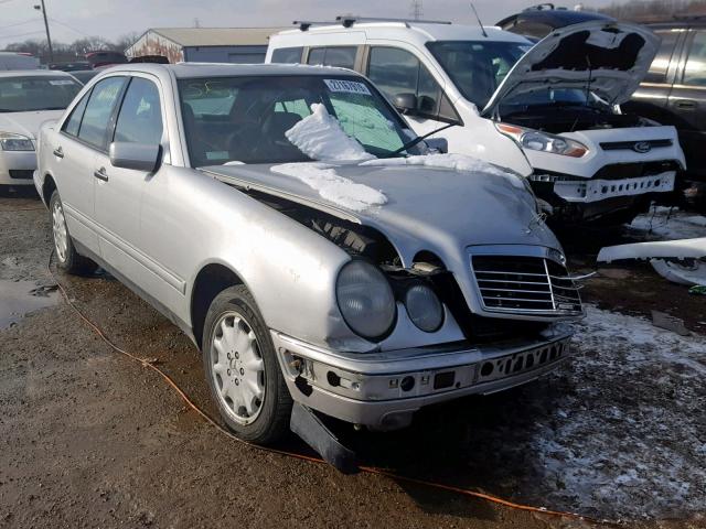 WDBJF25F9WA696497 - 1998 MERCEDES-BENZ E 300TD SILVER photo 1