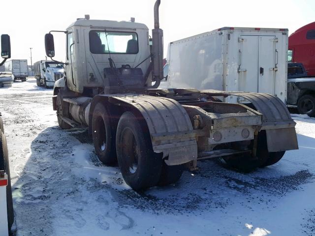 1M1AK06YX6N009540 - 2006 MACK 600 CXN600 WHITE photo 3