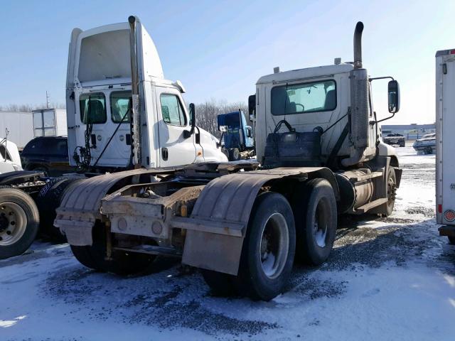 1M1AK06YX6N009540 - 2006 MACK 600 CXN600 WHITE photo 4