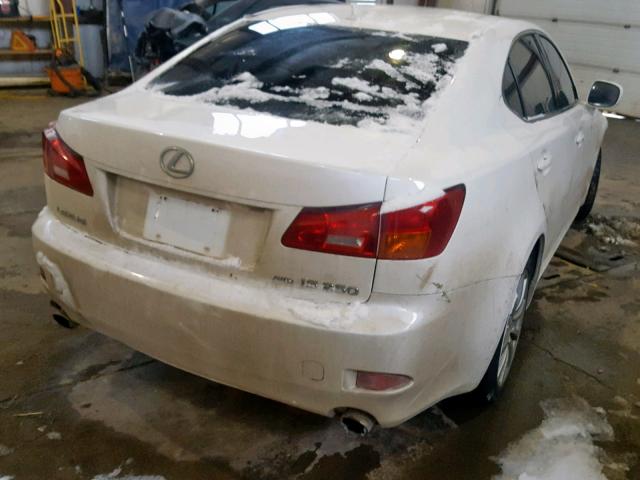 JTHCK262X75014902 - 2007 LEXUS IS 250 WHITE photo 4