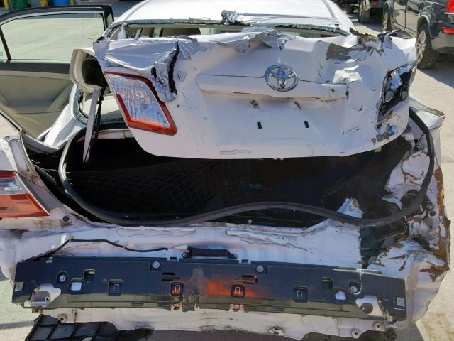 4T1BB46K08U054417 - 2008 TOYOTA CAMRY HYBR WHITE photo 9