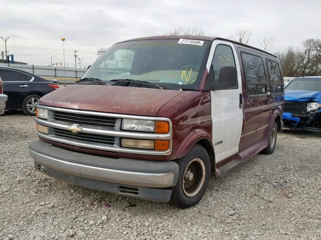 1GBFG15R6V1067985 - 1997 CHEVROLET EXPRESS G1 MAROON photo 2