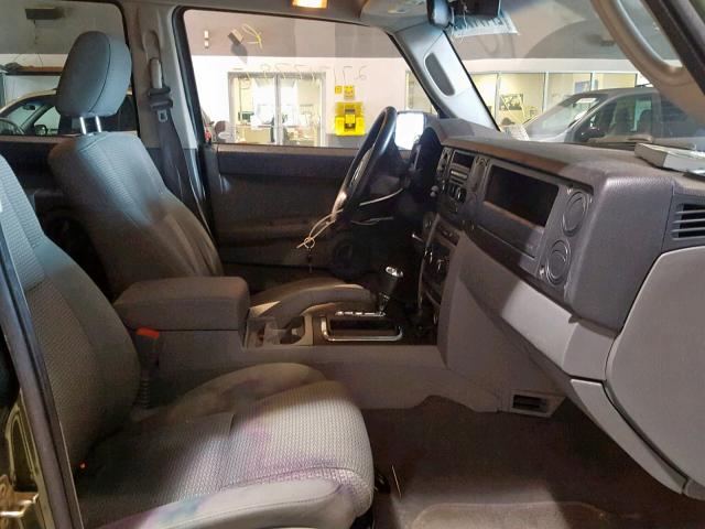 1J8HG48K27C586696 - 2007 JEEP COMMANDER GREEN photo 5