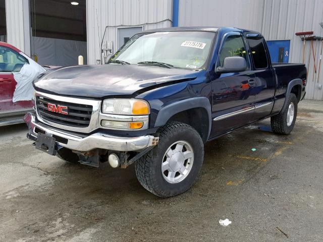 2GTEK19B251279926 - 2005 GMC NEW SIERRA BLUE photo 2