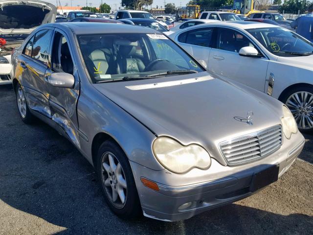 WDBRF61J24A546359 - 2004 MERCEDES-BENZ C 240 SILVER photo 1