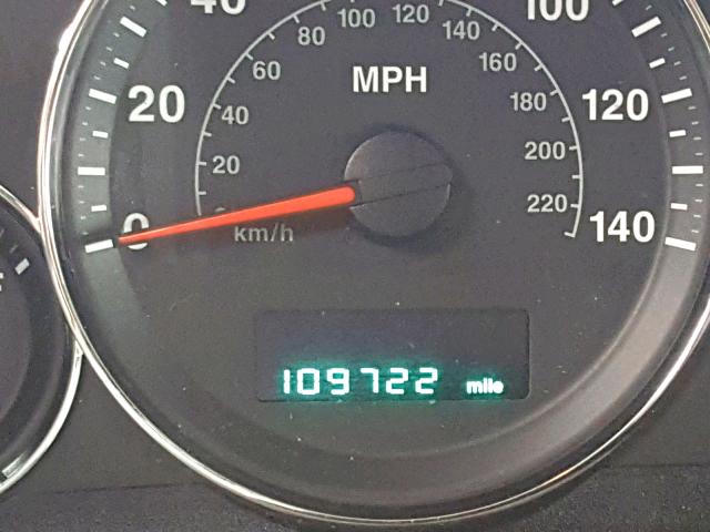 1J8HG48K37C661616 - 2007 JEEP COMMANDER WHITE photo 8