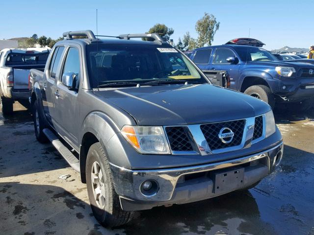 1N6AD07W85C447973 - 2005 NISSAN FRONTIER C GRAY photo 1