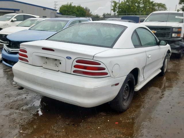 1FALP4042SF127535 - 1995 FORD MUSTANG WHITE photo 4